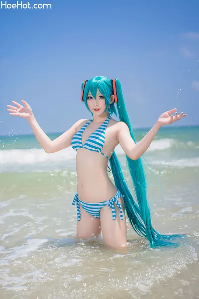 Lightcos - Miku Bikini nude cosplay leaked 323644