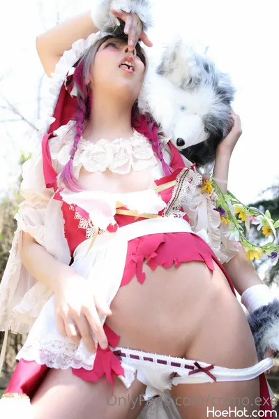 Comonun - Red Riding Hood and The Big Bad Wolf nude cosplay leaked 159136