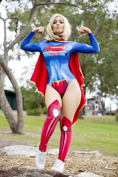 Coralea Jade - Supergirl nude cosplay leaked 536279