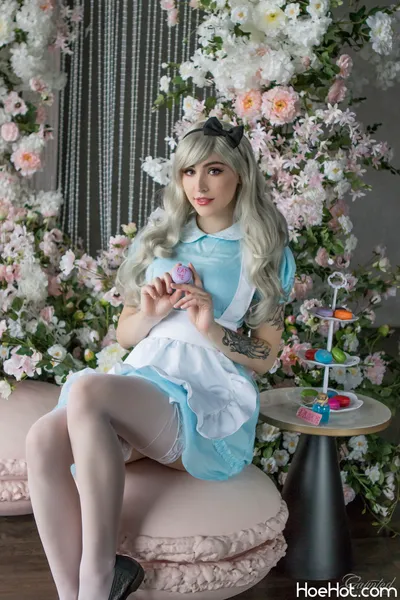 Luxlo - Alice nude cosplay leaked 200904