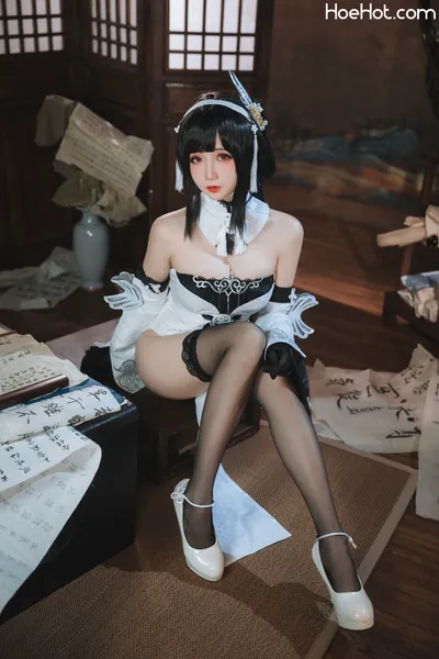 焖焖碳 碧蓝航线 鎮海 白黑礼服 nude cosplay leaked 161544