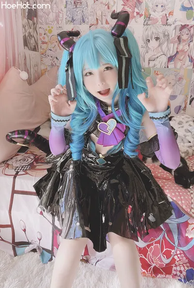 [習呆呆] Little Devil Miku nude cosplay leaked 531087