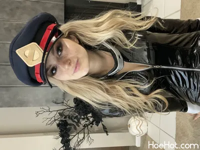 Busy B - Camie nude cosplay leaked 292010