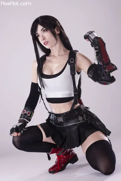 Morgan Le Foy - Tifa nude cosplay leaked 52800