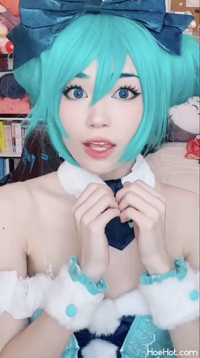 Emiru - Miku nude cosplay leaked 274725