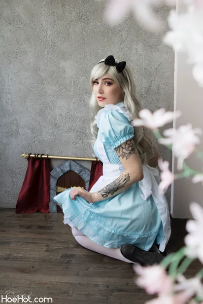 Luxlo - Alice nude cosplay leaked 200905