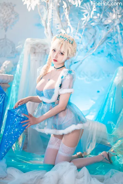 雯妹 冰雪 nude cosplay leaked 440843