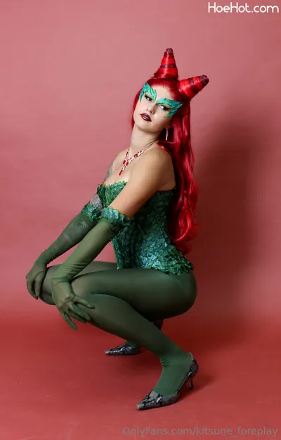 kitsune_foreplay Poison Ivy nude cosplay leaked 148698