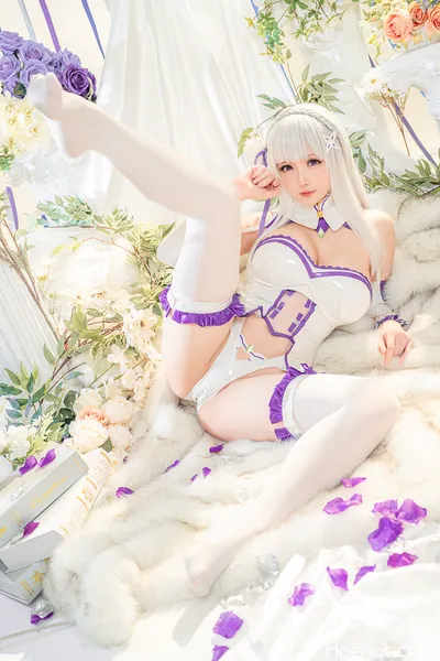 星之迟迟 - 爱蜜莉雅 nude cosplay leaked 567189