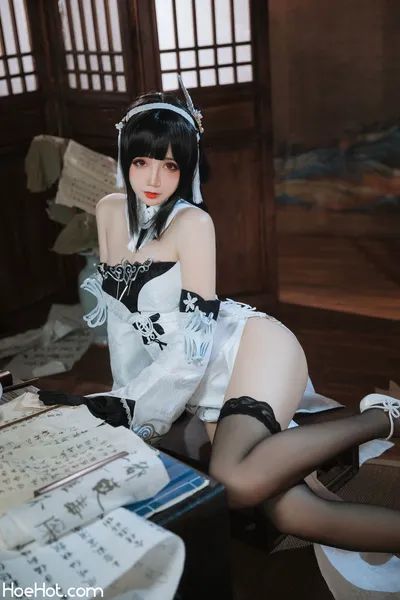 焖焖碳 碧蓝航线 鎮海 白黑礼服 nude cosplay leaked 161561