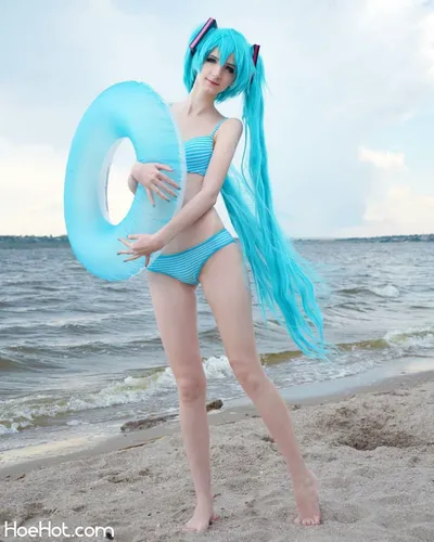 Holly White - Miku nude cosplay leaked 334355