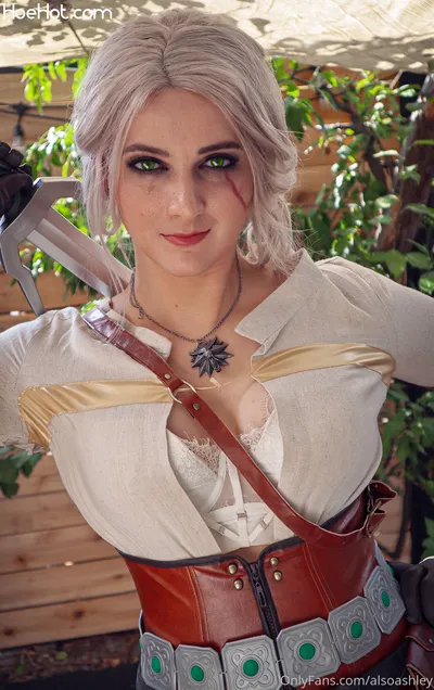 Ashley Barron - Ciri nude cosplay leaked 234502