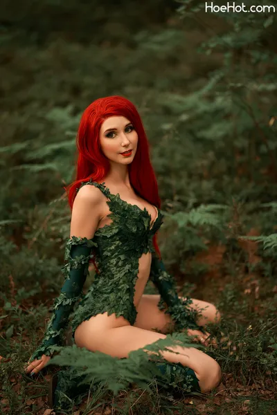 NatsumiPon - Poison Ivy nude cosplay leaked 378362