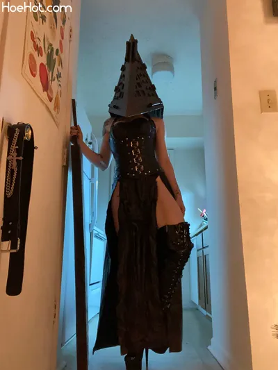 Amber the Valkyrie - Pyramid Head nude cosplay leaked 132801