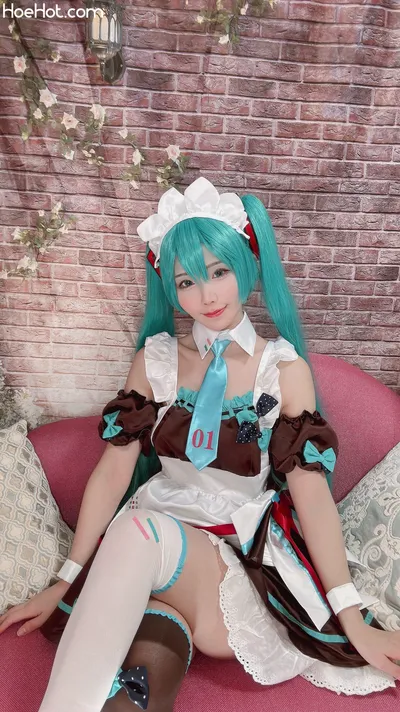 Kururun Kurasaka - Maid Miku nude cosplay leaked 47438