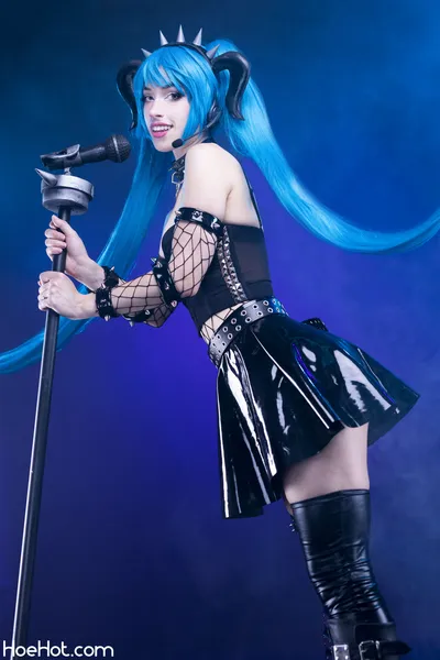 Morgan Le Foy - Punk Miku nude cosplay leaked 67820