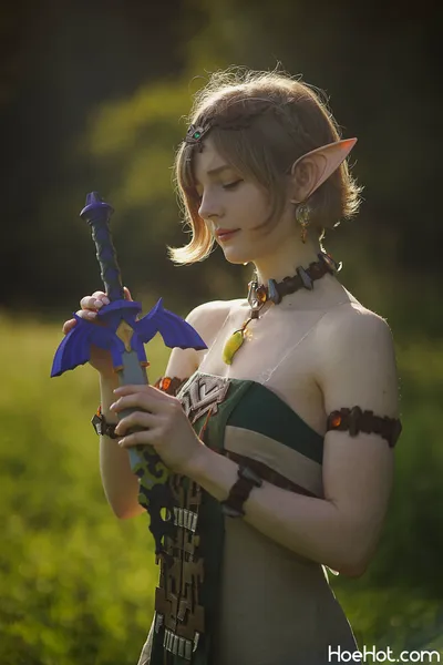 Ella Freya - Princess Zelda nude cosplay leaked 140936