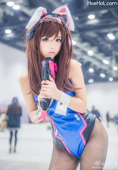 只是简言 - D.Va 泳装 nude cosplay leaked 485663