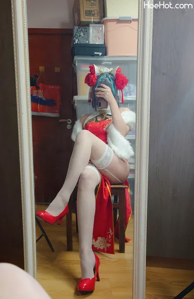 [小桜是只小母龙]柴郡旗袍 nude cosplay leaked 46967