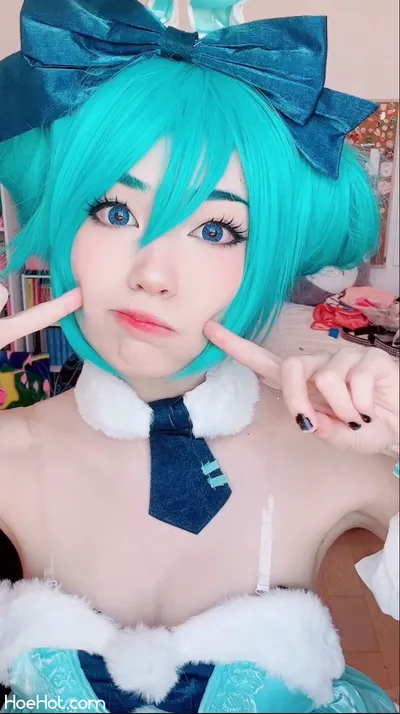 Emiru - Miku nude cosplay leaked 274727