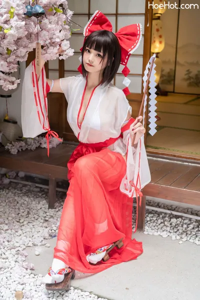 [蜜汁貓裘] Miko Sister nude cosplay leaked 448804