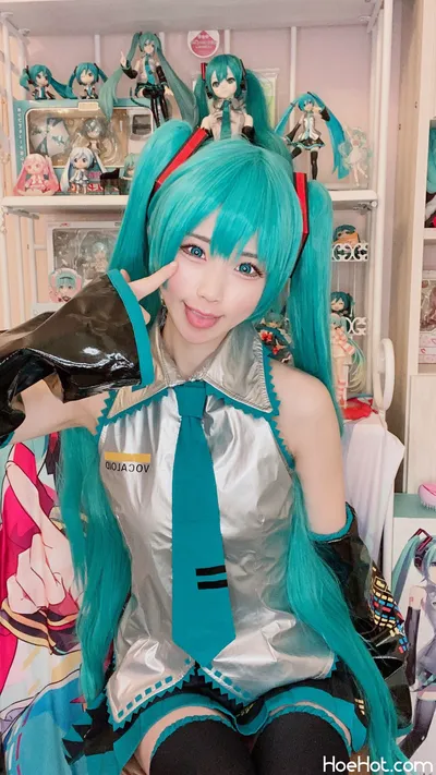 Kururu Kurasaka - Miku nude cosplay leaked 291795