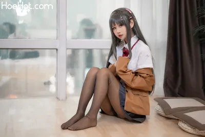 萌芽儿 麻衣学姐JK 28P nude cosplay leaked 63517