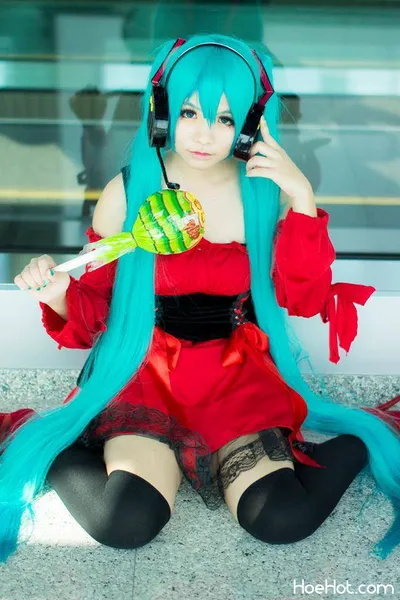 Light Cosplay - Hatsune Miku nude cosplay leaked 226826