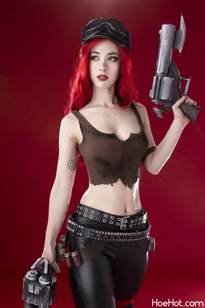 Morgan Le Foy - Miss Fortune nude cosplay leaked 61723