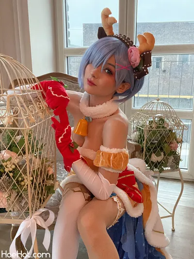 Ays - Christmas Rem's profile image