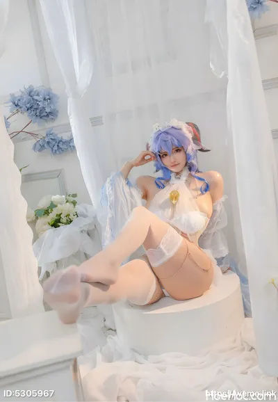 古阿扎 - 甘雨 nude cosplay leaked 72887