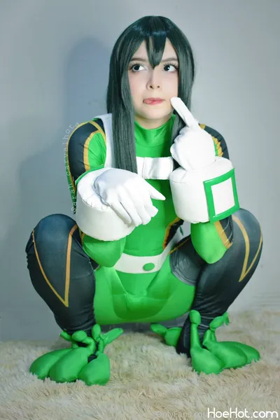 Sarah Carvalho - Tsuyu Asui nude cosplay leaked 604017