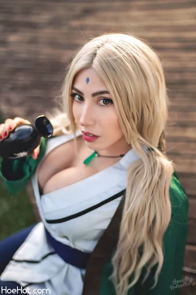 Danielle Vedovelli - Tsunade nude cosplay leaked 158236