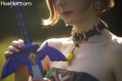 Ella Freya - Princess Zelda nude cosplay leaked 140929