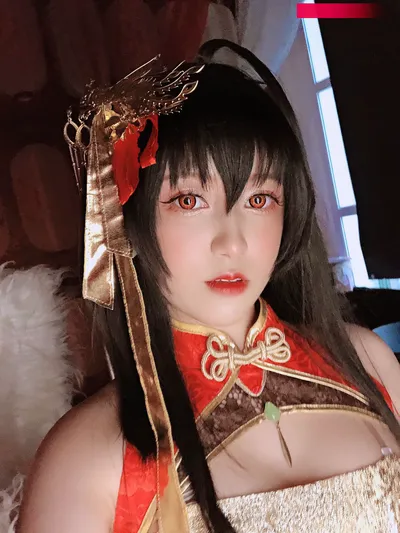 Xiaoying - Taihou nude cosplay leaked 18358