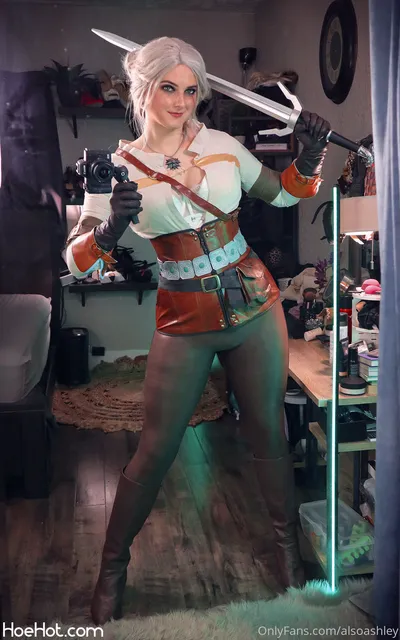 Ashley Barron - Ciri nude cosplay leaked 234526