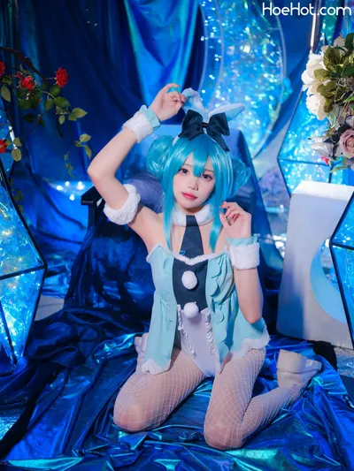 Niantutu - Miku nude cosplay leaked 270315