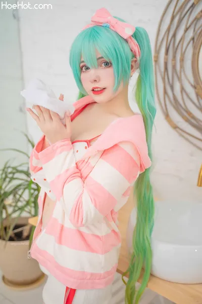 Saya Scarlet - Miku nude cosplay leaked 575269