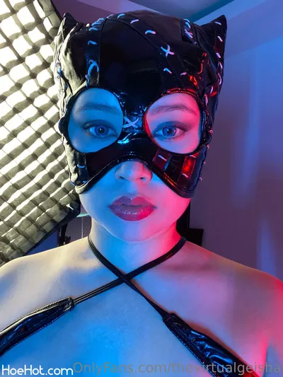 Virtual Geisha - Catwoman nude cosplay leaked 225344