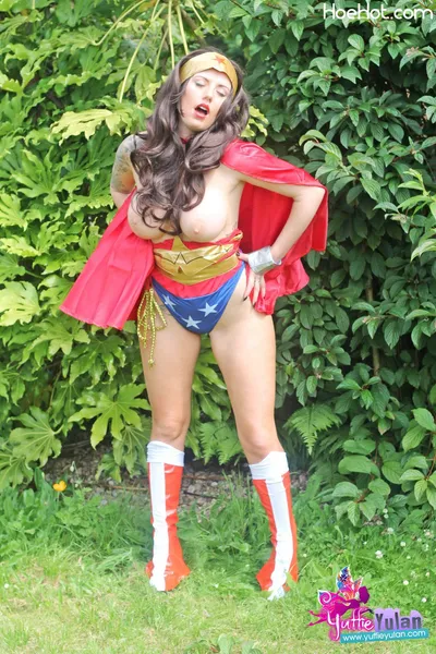 Yuffie Yulan - Wonder Woman nude cosplay leaked 189107