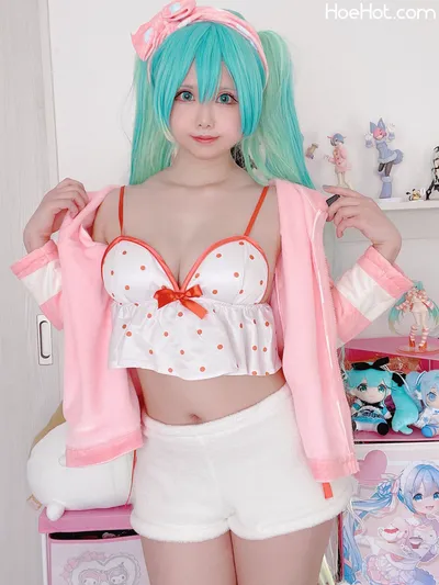 Omimi - Miku nude cosplay leaked 300704