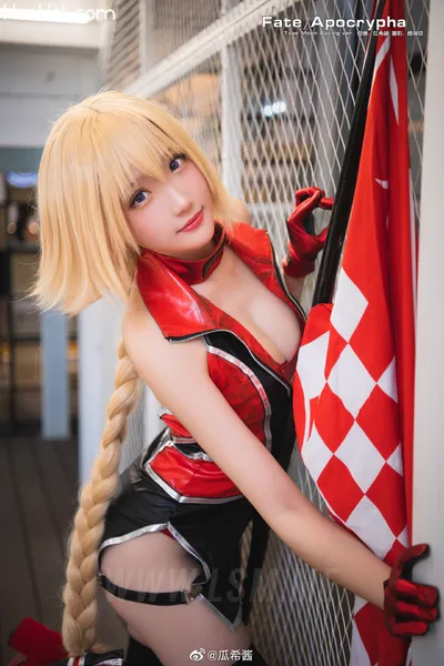 [瓜希酱] cosplay写真漫展Fate nude cosplay leaked 486970