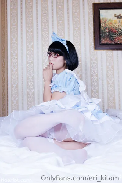 Eri Kitami - Alice nude cosplay leaked 220428