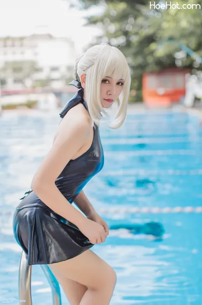 [秋山AkI] 水着黑SABER nude cosplay leaked 229244