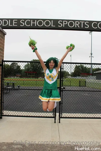 GooeyChewyCosplay - Cheer Izuku nude cosplay leaked 102922