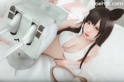 [貓田聖奈奈(桃之啾啾)] 爱宕泳装 盛夏进行曲 nude cosplay leaked 86211