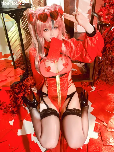 星之迟迟 - 布莱默顿新年旗袍 original nude cosplay leaked 30224