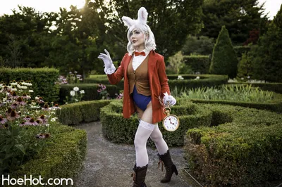 Luxlo - White Rabbit nude cosplay leaked 200916