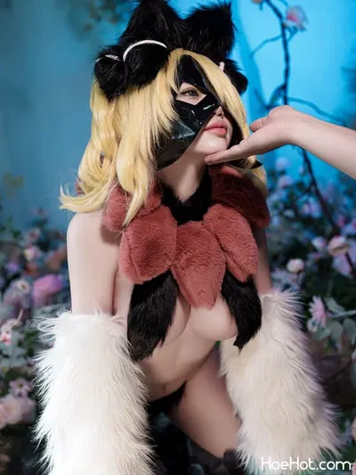 ZinieQ - Cynthia in Meowscarada Costume nude cosplay leaked 113304