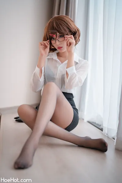 轩萧学姐 - 円香ol+竞泳 nude cosplay leaked 327421